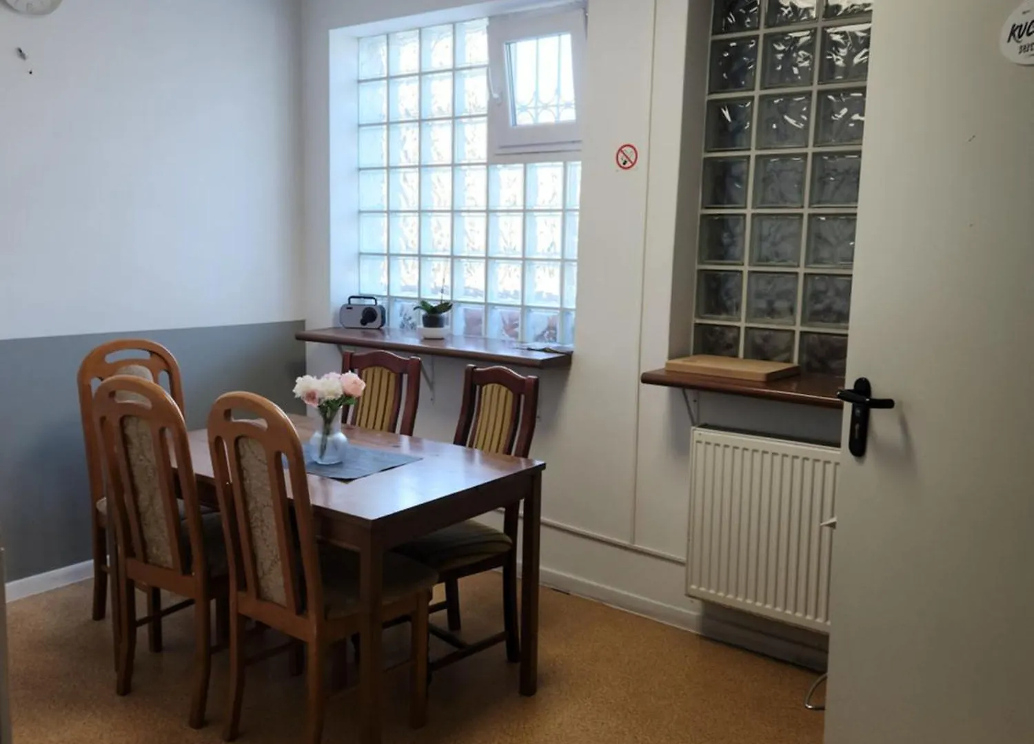 Hostel Warszawa Ursynow 0*, Warschau